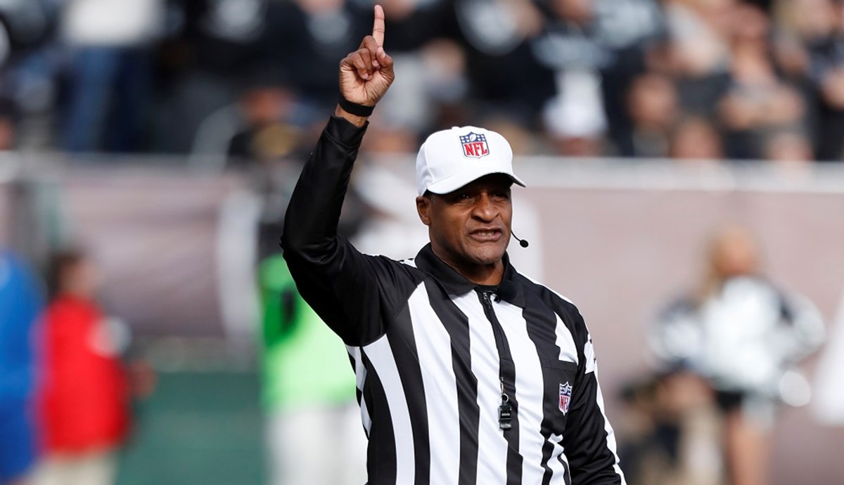 NFL Crew Chief Jerome Boger Shares His Journey at the NFL's Careers in  Football Forum